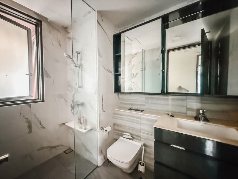 Forest Woods Condominium For Sale at S$ 1,300,000 | PropertyGuru Singapore - Bathroom