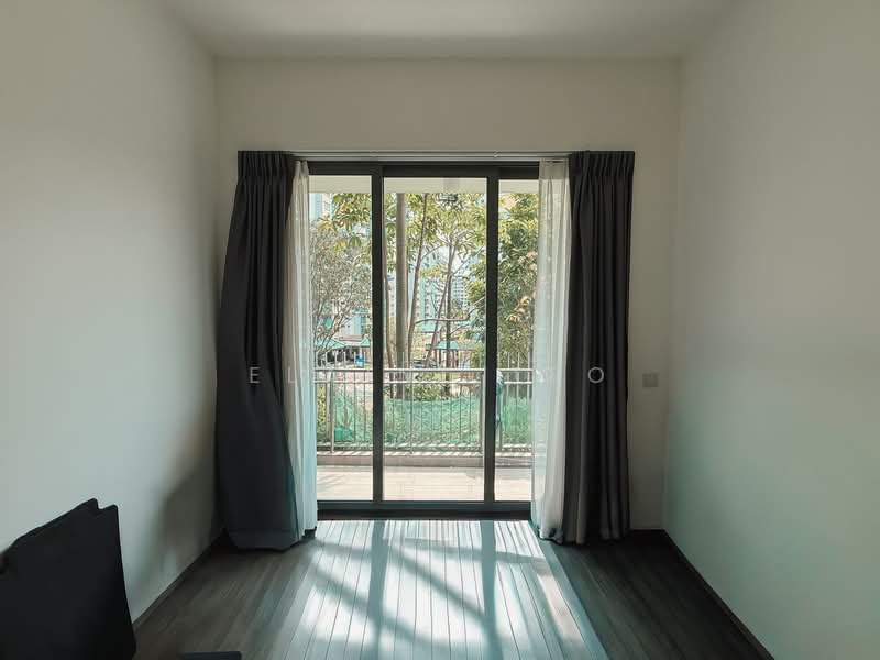 Forest Woods Condominium For Sale at S$ 1,300,000 | PropertyGuru Singapore - Balcony