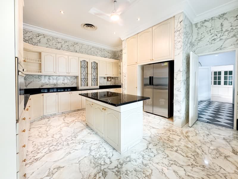 Old Holland Road, , 6 Bedrooms, 12,000 sqft, Good Class Bungalow For Rent, by Sarah X. (郑雪梅), 500069382 - Kitchen - PropertyGuru.com.sg
