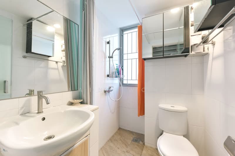The Elysia Condominium For Sale at S$ 1,890,000 | PropertyGuru Singapore - Bathroom
