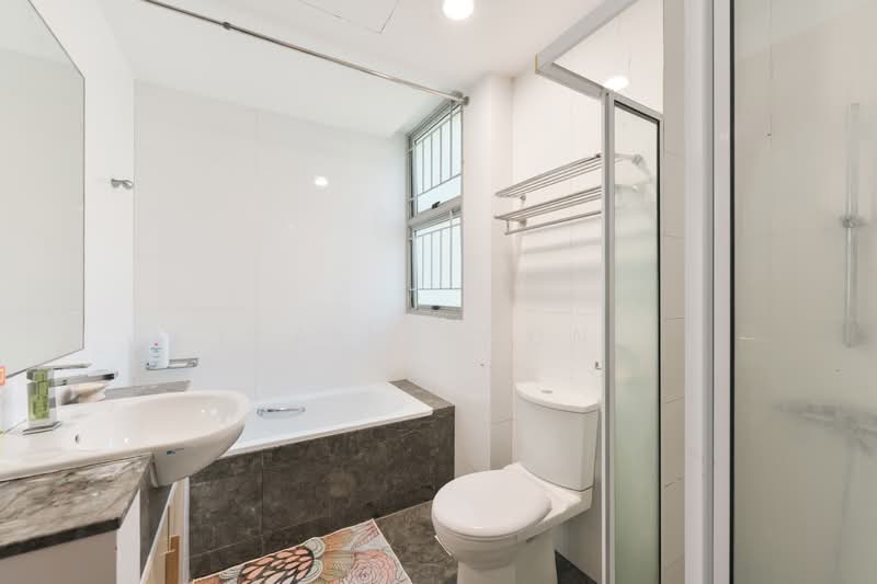 The Elysia Condominium For Sale at S$ 1,890,000 | PropertyGuru Singapore - Bathroom
