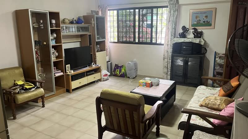 466 Jurong West Street 41 HDB Flat For Sale at S$ 500,000 | PropertyGuru Singapore - Living Room