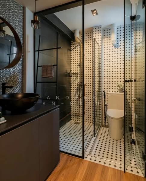 93 Geylang Bahru HDB Flat For Sale at S$ 540,000 | PropertyGuru Singapore - Bathroom