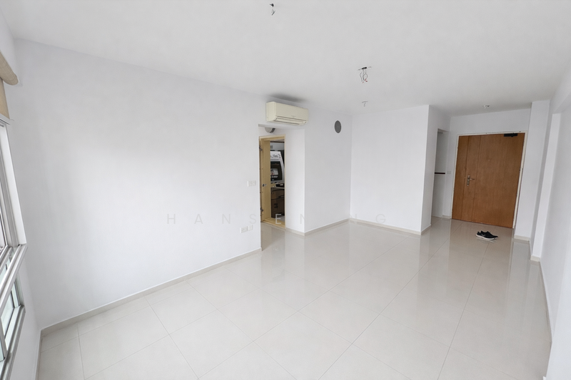673C Edgefield Plains, 673C Edgefield Plains, 3 Bedrooms, 969 sqft, HDB Flat For Rent, by Hansen Ng, 500069401 - Living Room - PropertyGuru.com.sg