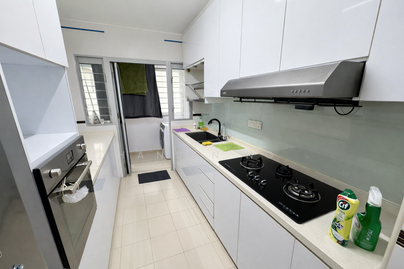 673C Edgefield Plains, 673C Edgefield Plains, 3 Bedrooms, 969 sqft, HDB Flat For Rent, by Hansen Ng, 500069401 - Kitchen - PropertyGuru.com.sg