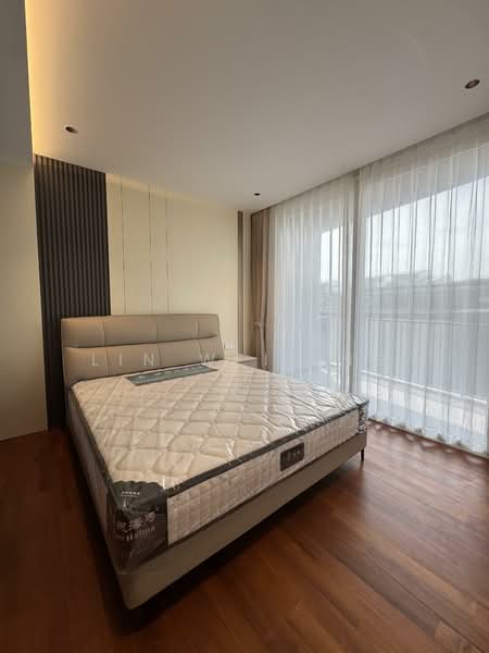 Jalan Baiduri/ Telok Kurau Lor L/East Coast Road Corner Terrace For Sale at S$ 9,200,000 | PropertyGuru Singapore - Bedroom