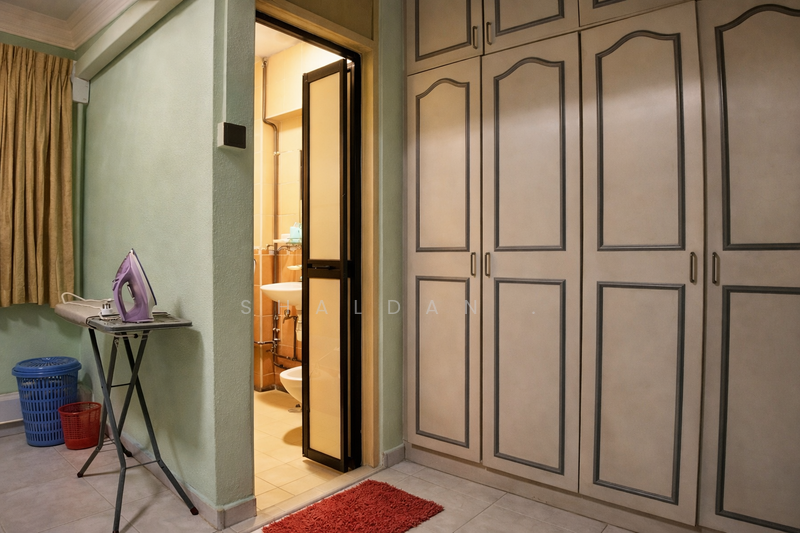 648 Ang Mo Kio Avenue 5 HDB Flat For Sale at S$ 730,000 | PropertyGuru Singapore - Master bedroom interior 