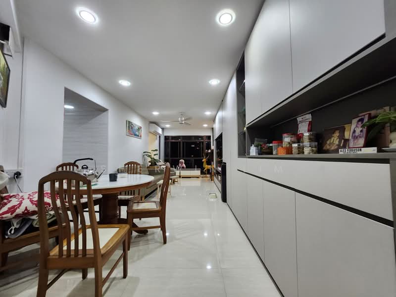 106B Depot Road HDB Flat For Sale at S$ 850,000 | PropertyGuru Singapore - Living Room
