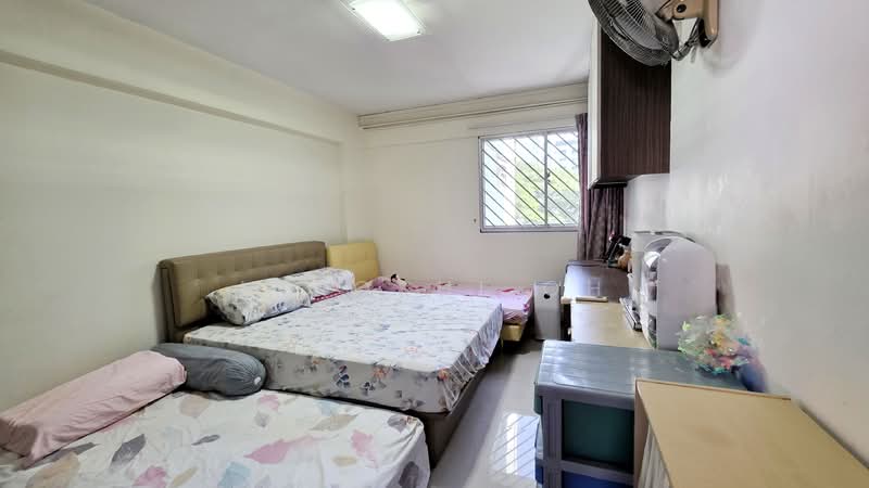 330 Serangoon Avenue 3 HDB Flat For Sale at S$ 900,000 | PropertyGuru Singapore - Bedroom