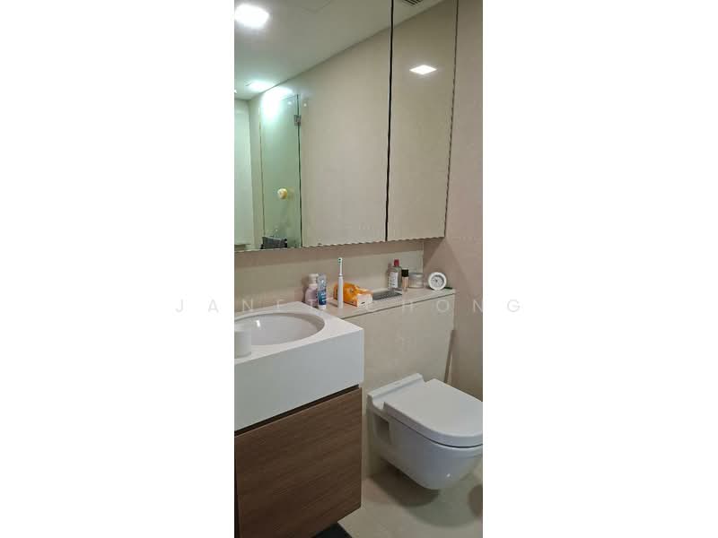 Echelon, 7 Alexandra View, 2 Bedrooms, 732 sqft, Condominium For Rent, by Janet Chong, 500069460 - Bathroom - PropertyGuru.com.sg