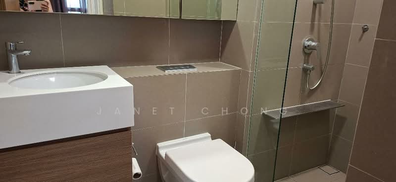 Echelon, 7 Alexandra View, 2 Bedrooms, 732 sqft, Condominium For Rent, by Janet Chong, 500069460 - Bathroom - PropertyGuru.com.sg