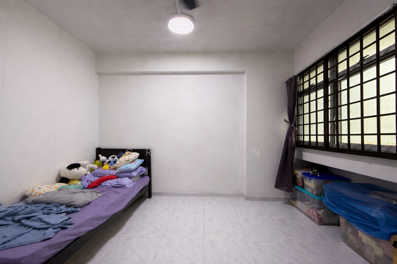 739 Woodlands Circle HDB Flat For Sale at S$ 499,000 | PropertyGuru Singapore - Bedroom