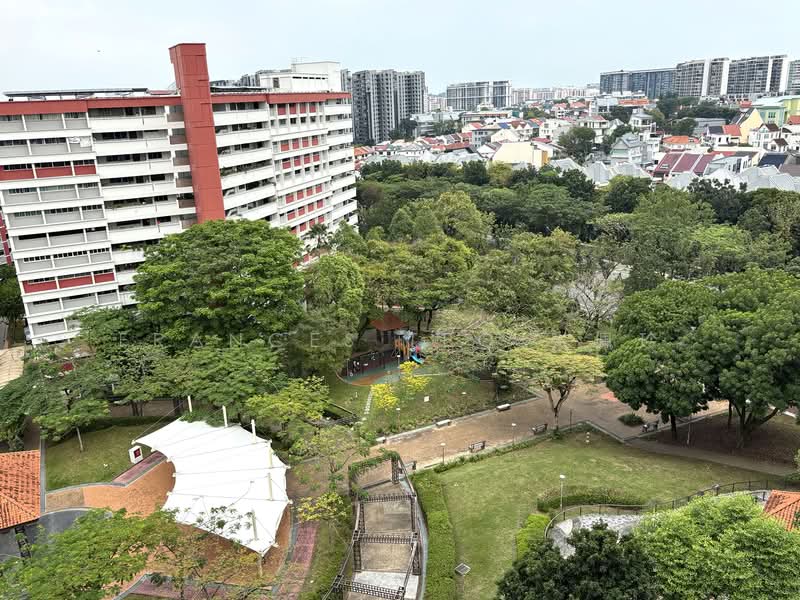 627 Hougang Avenue 8 HDB Flat For Sale at S$ 858,000 | PropertyGuru Singapore - Exterior