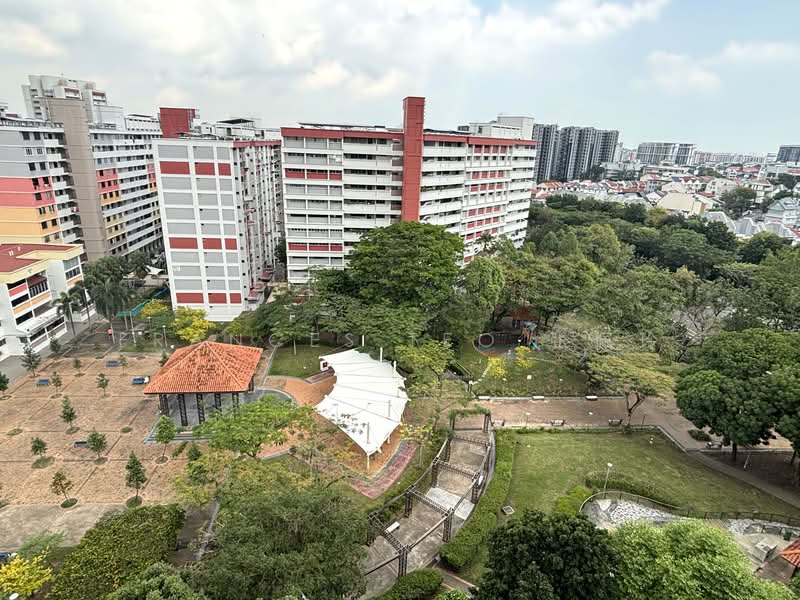 627 Hougang Avenue 8 HDB Flat For Sale at S$ 858,000 | PropertyGuru Singapore - Exterior