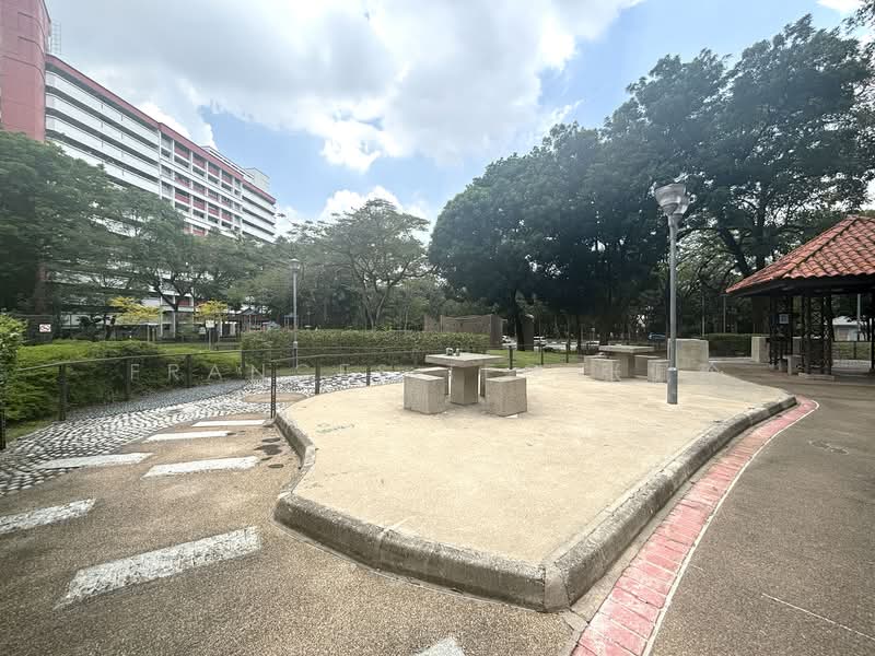 627 Hougang Avenue 8 HDB Flat For Sale at S$ 858,000 | PropertyGuru Singapore - Exterior