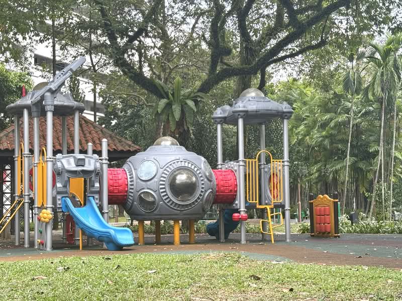 627 Hougang Avenue 8 HDB Flat For Sale at S$ 858,000 | PropertyGuru Singapore - Exterior