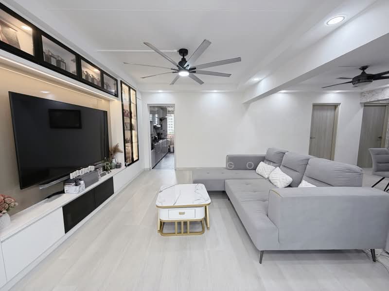 234 Choa Chu Kang Central HDB Flat For Sale at S$ 680,000 | PropertyGuru Singapore - Living Room
