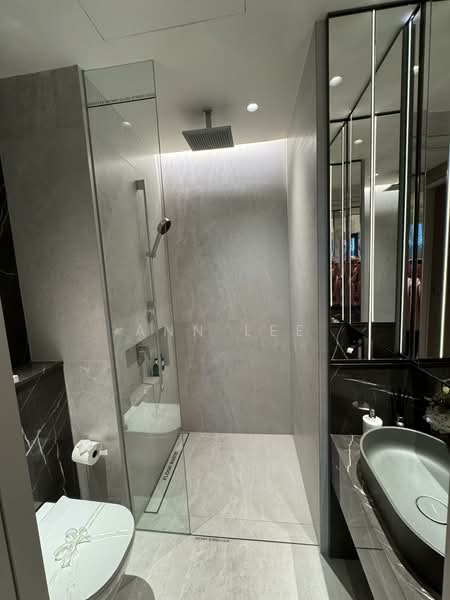 W Residences Marina View - Singapore Condominium For Sale at S$ 1,927,000 | PropertyGuru Singapore