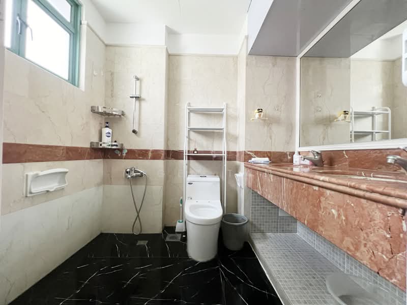 Changi Court Condominium For Sale at S$ 1,280,000 | PropertyGuru Singapore - Bathroom