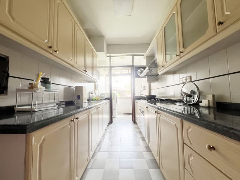Changi Court Condominium For Sale at S$ 1,280,000 | PropertyGuru Singapore - Kitchen