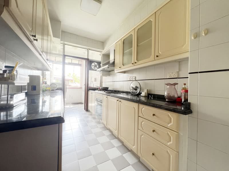 Changi Court Condominium For Sale at S$ 1,280,000 | PropertyGuru Singapore - Kitchen