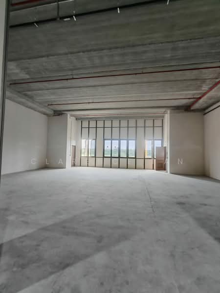 Stellar @ Tampines, 12 Tampines North Drive 4, 814 sqft, Factory / Workshop (B2) For Rent, by Clarence Tan, 500069525 - Interior - CommercialGuru.com.sg