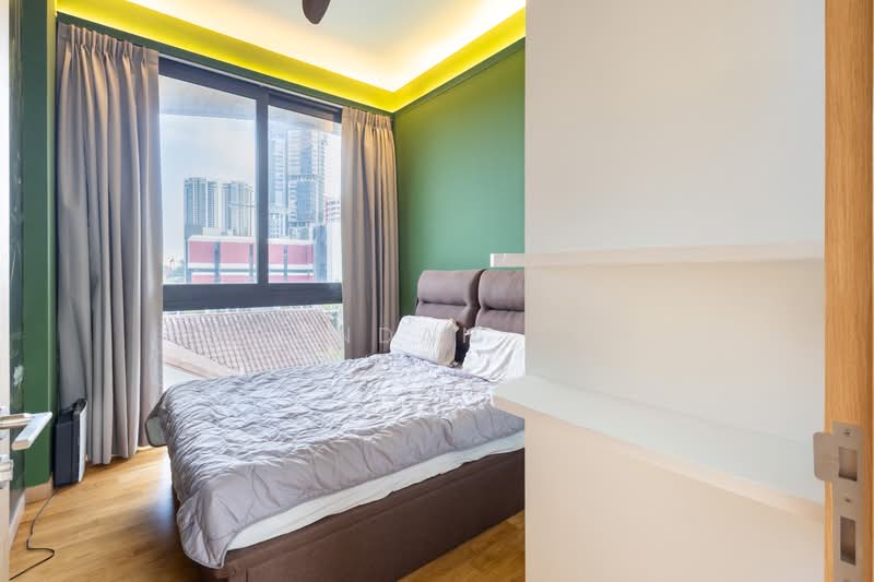 Freehold 1Bed Corner Unit, Almost Brand New! Condominium For Sale at S$ 1,380,000 | PropertyGuru Singapore - Bedroom