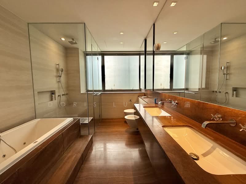 Hilltops, 99 Cairnhill Circle, 5 Bedrooms, 2,874 sqft, Condominium For Rent, by Doris Luo 罗之涵, 500069534 - Bathroom - PropertyGuru.com.sg