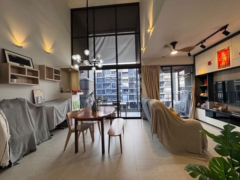 iNz Residence Condominium For Sale at S$ 2,688,888 | PropertyGuru Singapore - Living Room