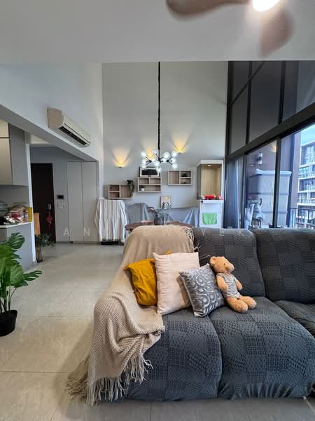 iNz Residence Condominium For Sale at S$ 2,688,888 | PropertyGuru Singapore - Living Room