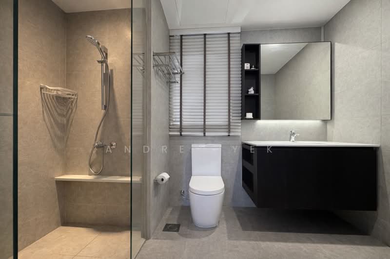 iNz Residence Condominium For Sale at S$ 2,688,888 | PropertyGuru Singapore - Bathroom