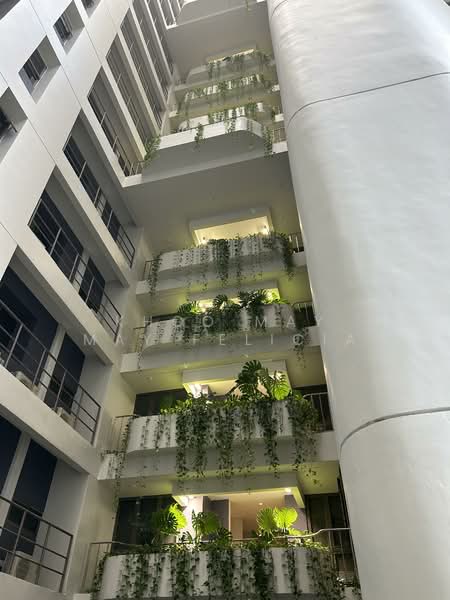 The Tre Ver Condominium For Sale at S$ 1,050,000 | PropertyGuru Singapore - Exterior
