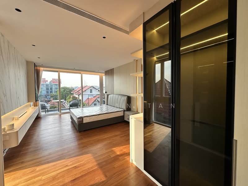 Jalan Baiduri Corner Terrace For Sale at S$ 9,200,000 | PropertyGuru Singapore - Bedroom