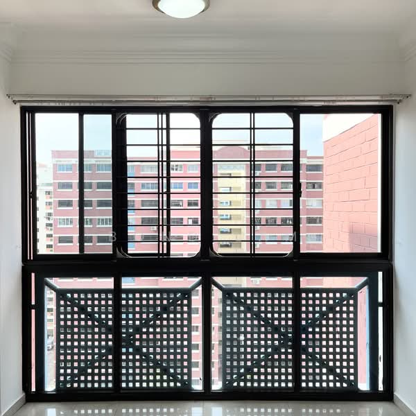 722 Tampines Street 72 HDB Flat For Sale at S$ 800,000 | PropertyGuru Singapore - View