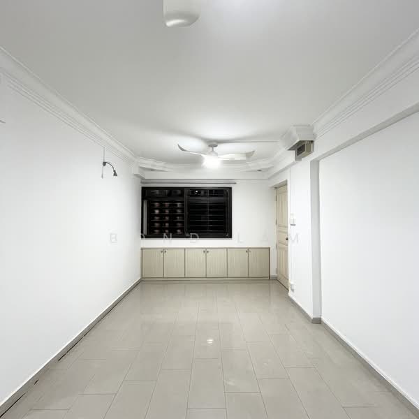 722 Tampines Street 72 HDB Flat For Sale at S$ 800,000 | PropertyGuru Singapore - Interior