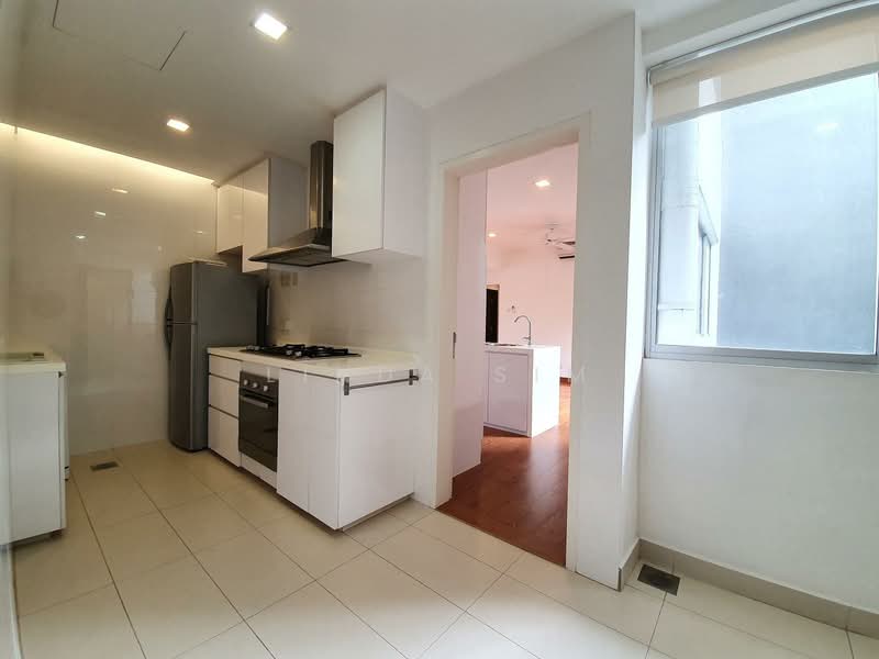 Nassim Regency, 37 Nassim Road, 3 Bedrooms, 2,056 sqft, Apartment For Rent, by Linda Sim, 500069564 - Kitchen - PropertyGuru.com.sg