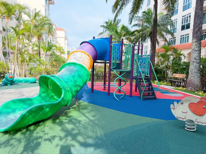 Estella Gardens, 21 - 27 Flora Road, Room Rental, 120 sqft, Condominium For Rent, by David, 500069584 - Exterior - PropertyGuru.com.sg