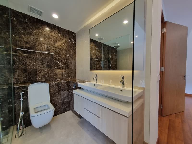 Greenwood Mews, 271 Greenwood Avenue, 5 Bedrooms, 3,100 sqft, Cluster House For Rent, by Christine Lim, 500069591 - Bathroom - PropertyGuru.com.sg