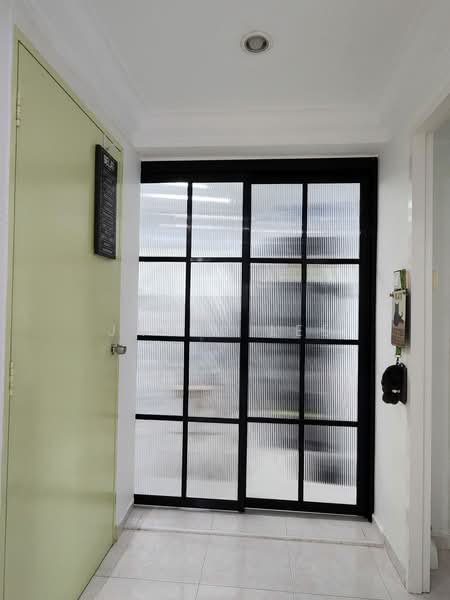 896C Woodlands Drive 50 HDB Flat For Sale at S$ 638,000 | PropertyGuru Singapore - Entrance