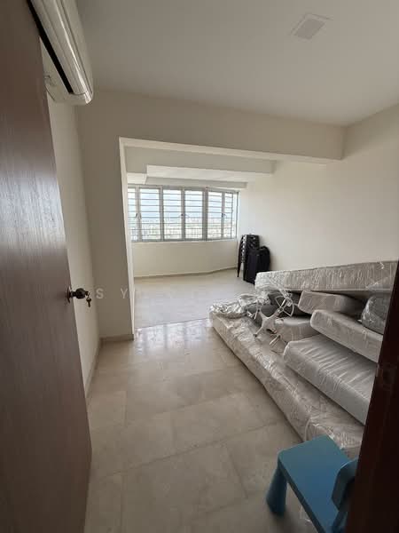 Bukit View, 144 Upper Bukit Timah Road, 2 Bedrooms, 950 sqft, Condominium For Rent, by Sylvia Ng, 500069603 - Interior - PropertyGuru.com.sg