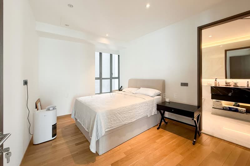 The Oceanfront @ Sentosa Cove Condominium For Sale at S$ 8,000,000 | PropertyGuru Singapore - Bedroom