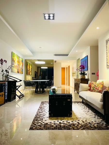 Marina Bay Suites Apartment For Sale at S$ 5,500,000 | PropertyGuru Singapore - Living Room