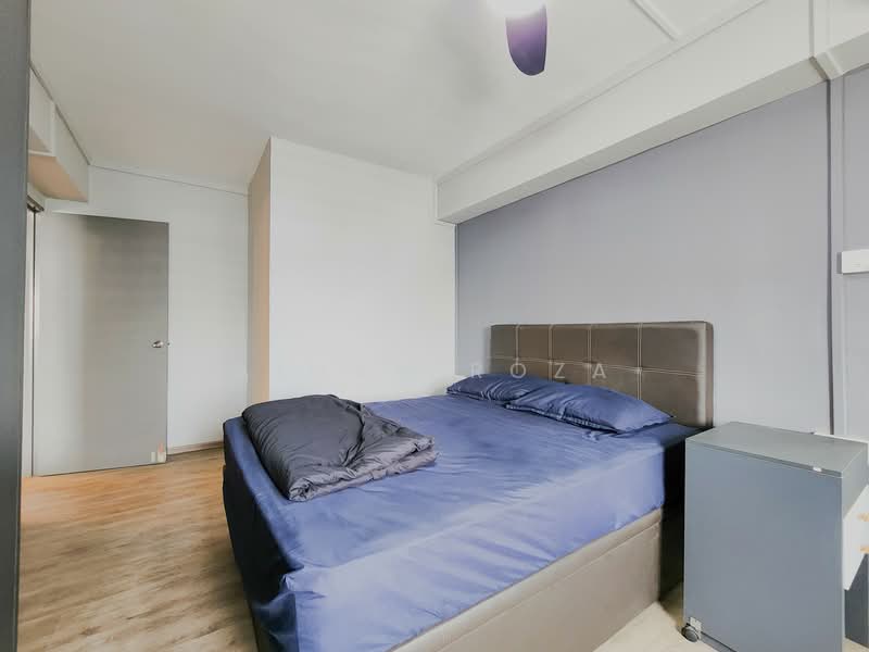 847 Jurong West Street 81 HDB Flat For Sale at S$ 530,000 | PropertyGuru Singapore - Bedroom