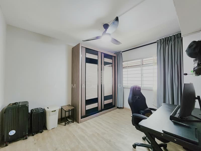847 Jurong West Street 81 HDB Flat For Sale at S$ 530,000 | PropertyGuru Singapore - Study