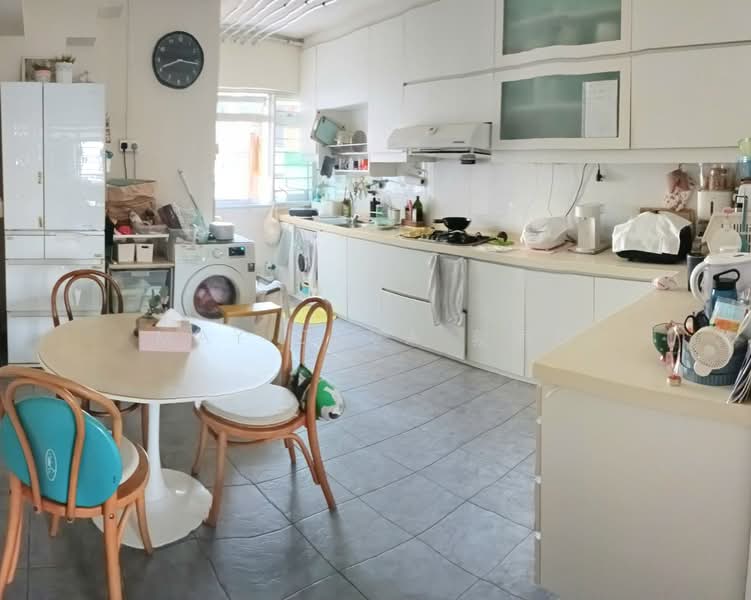 510 Pasir Ris Street 52 HDB Flat For Sale at S$ 988,000 | PropertyGuru Singapore - Kitchen