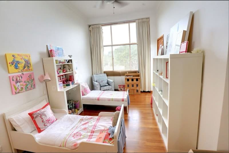 University Park, 6 University Walk, 5 Bedrooms, 3,700 sqft, Semi-Detached House For Rent, by Desmond Lian, 500069694 - Bedroom - PropertyGuru.com.sg