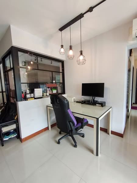 673A Edgefield Plains HDB Flat For Sale at S$ 660,000 | PropertyGuru Singapore - Study