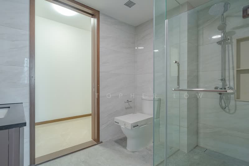 Normanton Park Condominium For Sale at S$ 1,050,000 | PropertyGuru Singapore - Bathroom