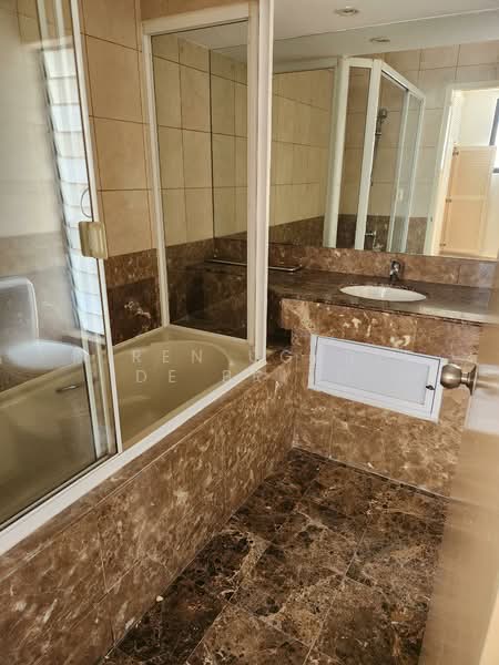 Villa Delle Rose, Taman Nakhoda, 3 Bedrooms, 2,800 sqft, Condominium For Rent, by Miren Ugarte de Brito, 500069739 - Bathroom - PropertyGuru.com.sg