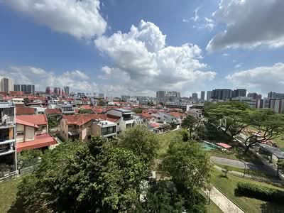 For Rent - Lakeview Estate